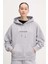 Kadın Kapüşonlu Nakış Logolu Oversize Sweatshirt - Gri 1