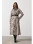 Yılan Desen Uzun Yaka Detaylı Elbise - Krem-Siyah 2
