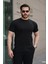 Erkek Kısa Kollu Çizgi Kabartma Detaylı T-Shirt 1