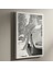 Şık Kadın ve Klasik Araba Siyah Beyaz Fotoğraf Tablosu 1