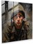 Yorgun Asker Portresi Cam Tablo - Ruhun Yükü - Ifadeci Portre Duvar Sanatı 1