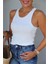 Beyaz Halter Yaka Atlet 4