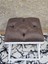 Beyaz Boyalı 45 cm x 45 cm Çaprazlı Puf Bench Oturak Kahverengi Renk 45 x 45 Boyut/ebat 4
