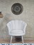 Tekli Istiridye Beyaz Boyalı Sivriltme Ayak Çay Seti Koltuk Tekli Berjer , Balkon, Salon, Ofis Krem Renk 47 x 47 Boyut/ebat 2