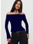 Madonna Yaka Yırtmaç Detaylı Uzun Kollu Bluz 2