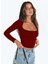 Kare Yaka Uzun Kollu Crop Bluz – Esnek Kumaş, Modern Stil 4