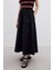 Kadın Siyah Volanlı Pamuklu Poplin Etek – Büzgülü Bel, Yan Cepli, Bluz ve Eşarpla Kolay Kombin 10