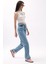 Asimetrik Bel Paça Yırtmaçlı Jean 6