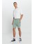 Erkek Taş Yeşili Standart Fit Normal Kesim Cepli Rahat Şort 1