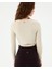 Kadın Krem Anvelop Wrap Crop -EcoVero Viskoz, Belden Bağlamalı, Vücuda Oturan, Kruvaze Tasarım, Kısa Crop Boy, Yoga, Pilates, Spor ve Günlük Aktiviteler İçin Rahat Bluz 2