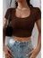 Kadın Kahverengi Yarım Kol Düz Yaka Crop Top Bluz 5