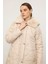 Yakası Kürklü Çıkabilir Kapüşonlu Fermuar Kapamalı Kapitone Mont Bej 6784 4