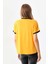 Kadın Desenli ve Yazı Detaylı Kısa Kol Bluz 23085 Sarı 4