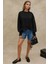 Kadın Yırtmaç Detaylı Bisiklet Yaka Loose Fit Sweatshirt Black 6