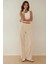 Kadın Orta Bel Pileli Düz Kesim Pantolon Natural 8