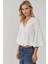 Kadın Dokulu Brode Önü Bağlamalı Yaka Kısa Bluz White 11