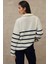 Kadın Çizgili Uzun Kollu Dik Yaka Fermuarlı Yumuşak Triko Kazak Beyaz 12