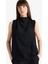 Regular Fit Balıkçı Yaka Krep Kolsuz Bluz F9149AX25WN 1