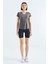 Gri Basic Kısa Kol Standart Kalıp V Yaka Kadın T-Shirt - 97145 7