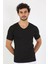 Erkek Likralı V Yaka Siyah T-Shirt 1