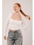 Kare Yaka Basic Beyaz Bluz 1