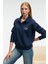 CAMIREL Kadın Polo Yaka Düğmeli Nakış Detaylı Reglan Kol Comfort Fit Lacivert Sweatshirt 4