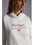 Nılsa Kadın Nakış Detaylı Organik Pamuk Şehir Temalı Regular Kapüşonlu Ekru Sweatshirt 4