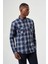 Regular Fit Çift Cepli Ekoseli Lacivert Spor Erkek Gömlek GM22K222109_D39 4