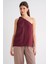 4665 Kadın Tek Omuz Askılı Bluz Bordo 1