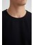 Slim Fit Dar Kesim Bisiklet Yaka Kısa Kollu Basic Düz Siyah Tişört M6608AZ24SP 11