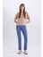 Regular Fit V Yaka Casual Kısa Kollu Pijama Üstü-Fall in Love B6181AX24SP 8