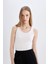 Slim Fit Dar Kesim U Yaka Basic Düz Ribana Atlet C9826AXNS 7