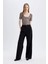 Slim Fit Dar Kesim Yuvarlak Yaka Vücuda Oturan Leopar Desenli Kısa Kollu Çıtçıtlı Body D1274AX24SM 13