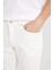 Pedro Slim Fit Dar Kalıp Normal Bel Dar Paça Beyaz Jean Pantolon 11