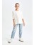 Kız Çocuk Mom Fit Yırtık Detaylı Dar Paça Cepli Jean Pantolon C8532A824AU 8