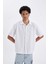 Relax Fit Yazlık Pamuklu Gofre Kısa Kollu Beyaz Gömlek D4622AX24HS 8