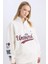 Coool Disney Mickey & Minnie Oversize Geniş Kalıp Fermuarlı Dik Yaka Baskılı Kalın Beyaz Sweatshirt D5958AX24WN 6