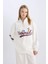 Coool Disney Mickey & Minnie Oversize Geniş Kalıp Fermuarlı Dik Yaka Baskılı Kalın Beyaz Sweatshirt D5958AX24WN 9