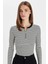 Slim Fit Dar Kesim Bisiklet Yaka Yarım Fermuarlı Çizgili Fitilli Kaşkorse Uzun Kollu Tişört D6104AX24AU 7