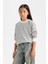 Kız Çocuk Relax Fit Bisiklet Yaka Çizgili Sweatshirt D6503A8NS 9