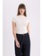 Slim Fit Dar Kesim Yarım Balıkçı Yaka Soft Touch Kısa Kollu Tişört E5906AX25SP 9