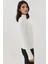 Kadın Ultra Yumuşak Slim Fit Dik Yaka Örme Üst Beyaz 6