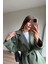 Olive Kuşaklı Astarlı Yırtmaçlı Oversize Trençkot 2