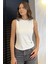 Yan Büzgülü Düğme Detaylı Sıfır Kol Bluz P-00017990 1