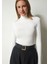 W0010437 Bsm Yarım Boğazlı Basic Bluz 3