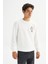 Regular Fit Normal Kesim Bisiklet Yaka Baskılı Kırık Beyaz Sweatshirt 3