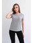 Kadın V Yaka Düz Baskısız %100 Pamuk Gri Melanj Basic Tişört 4