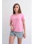 Kadın V Yaka Düz Baskısız %100 Pamuk Pembe Basic Tişört 4