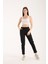 Kadın Bağcıklı Spor Tarz Dar Paça Pantolon – Rahat ve Modern Kesim 4001 7