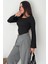 Ispanyol Kol Ribanalı Sivri Etek Uçlu Crop Bluz – Modern & Vücuda Oturan Stil 2